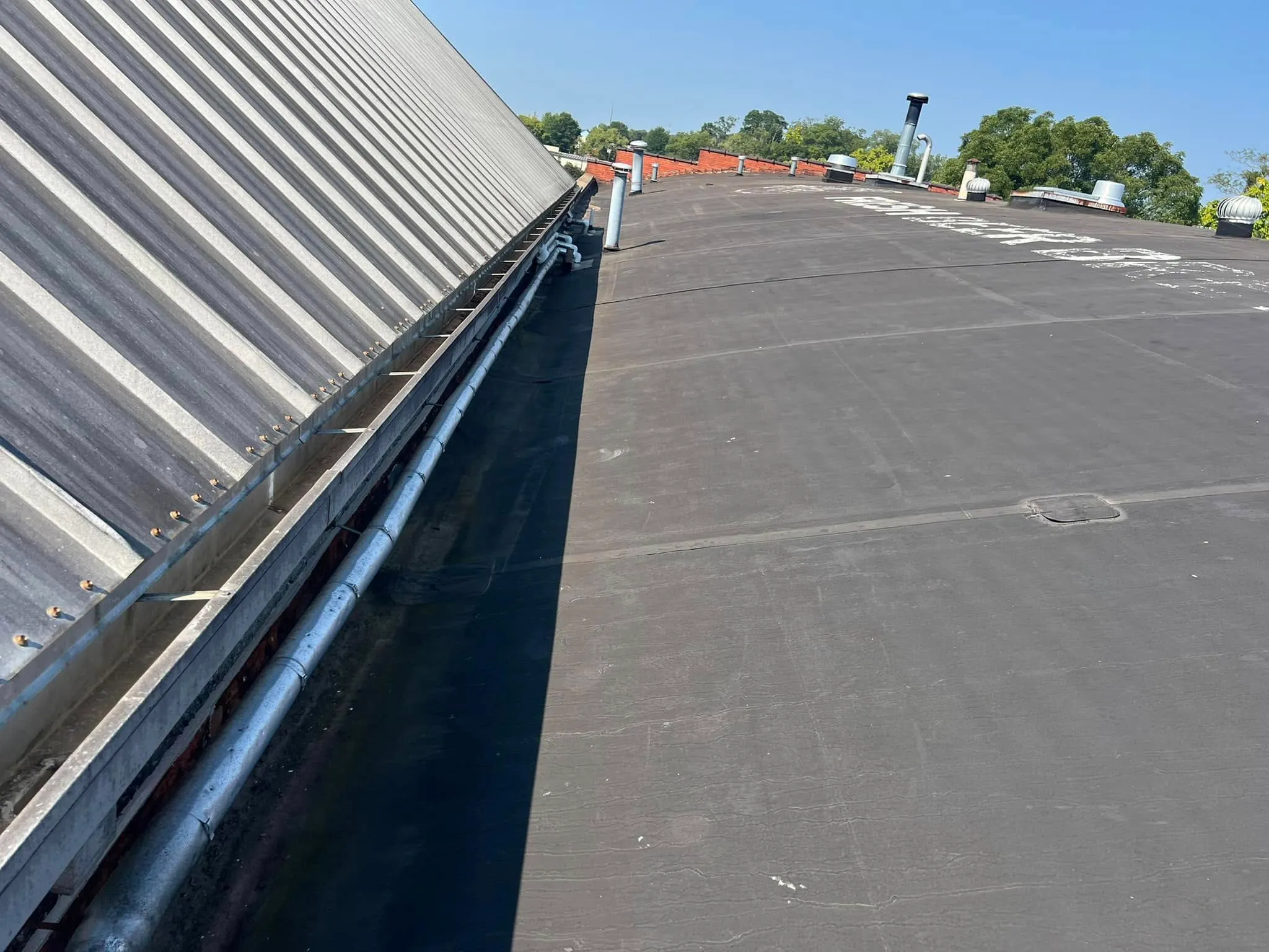Flat roof edge detail inspection in La Mesa CA – comprehensive roof condition evaluation for residential and commercial properties